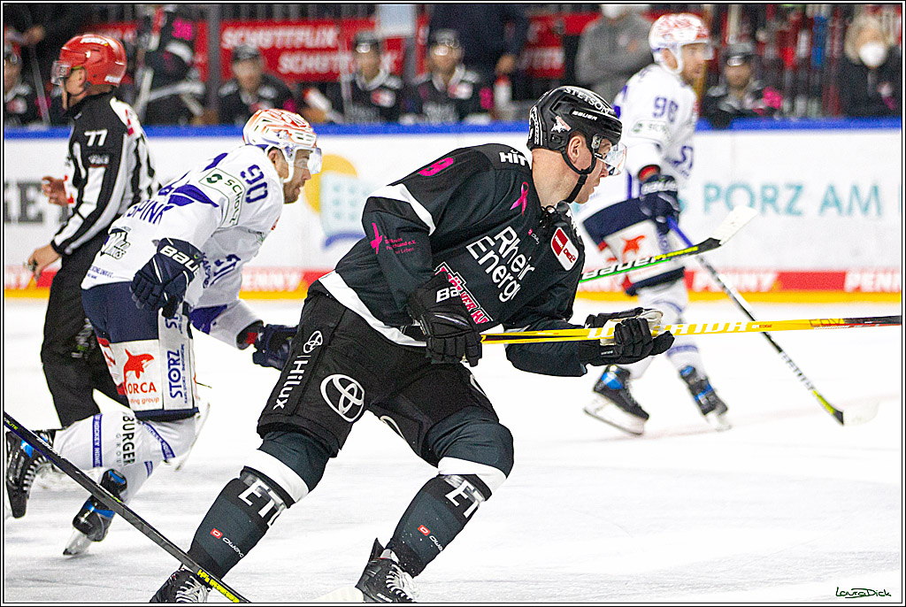 PENNY DEL;  Koelner Haie - Schwenninger Wild Wings; Koeln, 08.10.2021